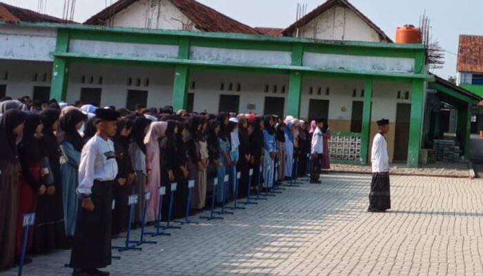 Dukung Hari Santri Nasional, SMPN 1 Petarukan Kobarkan Semangat Religius dan Cinta Pesantren