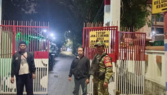 Patroli/Siskamling, Babinsa Pulogadung Pastikan Jatinegara Kaum Kondusif
